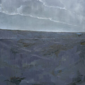 Akker onder grijsblauw lucht